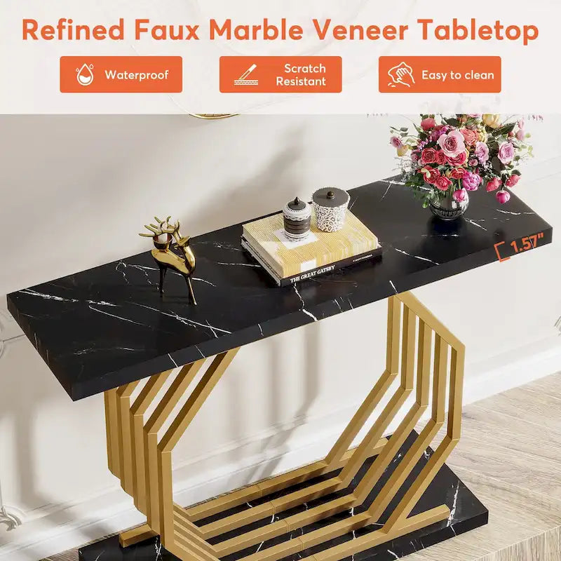 Goldener Konsolentisch, schmaler Eingangs- und Sofatisch in Marmoroptik mit geometrischem Metallgestell, 40-Zoll-moderner Beistelltisch